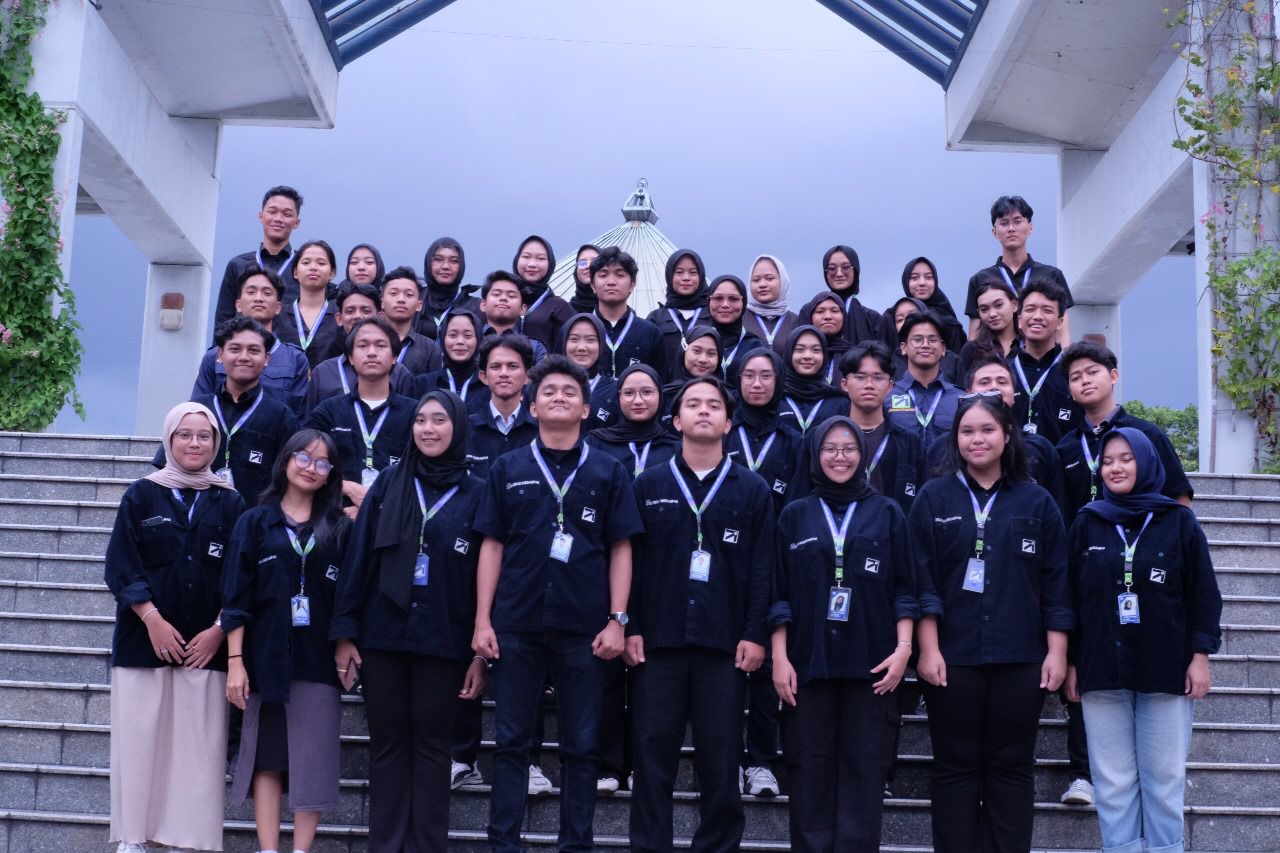 Universitas Trilogi